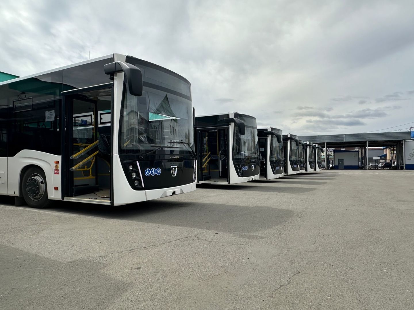 В Сургуте на маршруты выйдут 9 новых автобусов большого класса | 07.06.2024  | Сургут - БезФормата