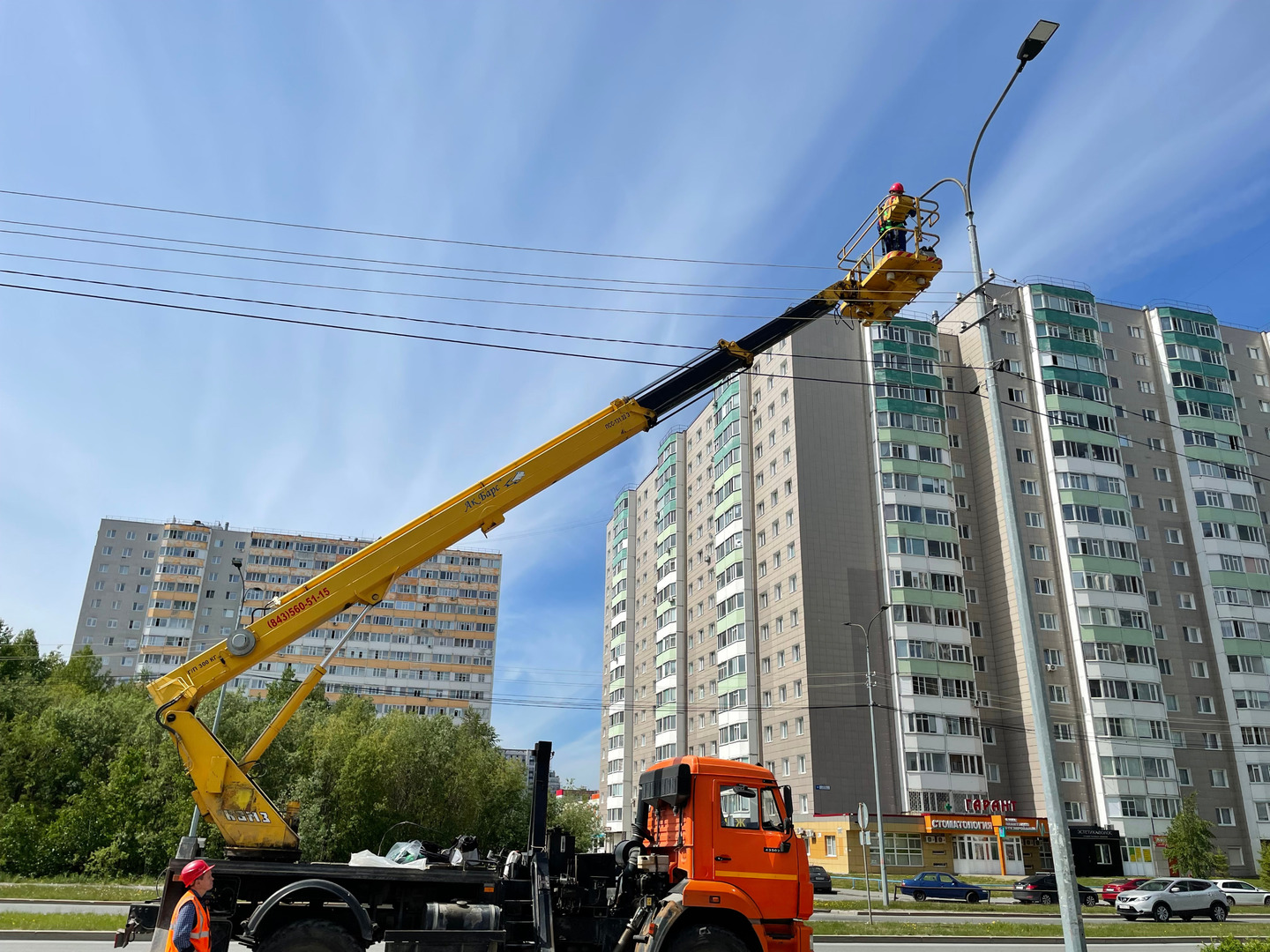 В Сургуте продолжается модернизация уличного освещения в рамках первого в  городе концессионного соглашения в сфере благоустройства | 21.06.2024 |  Сургут - БезФормата