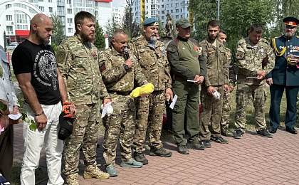 В Сургуте почтили память погибших детей Донбасса 